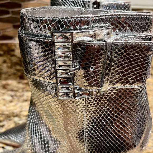 Cute Silver Michael Kors Boots! - Picture 5 of 11